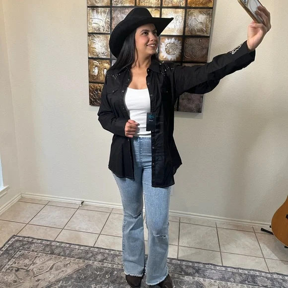 Wrangler Rock Black Studded Women's Jacket - Picture 4 of 9